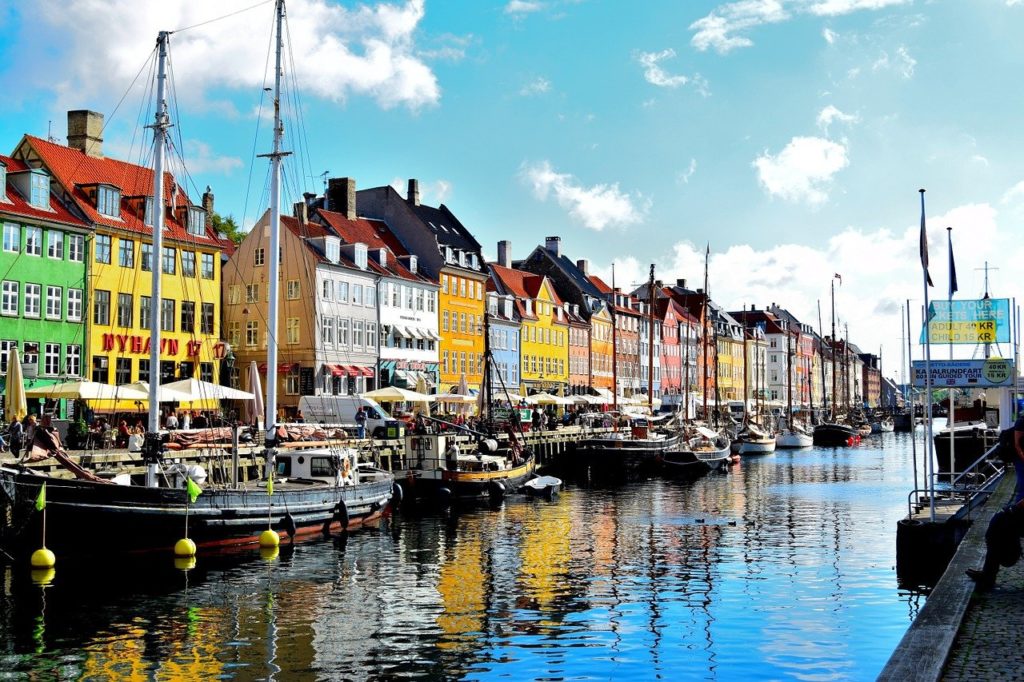 nyhavn district, water, reflection